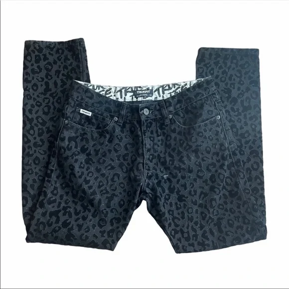 Trukfit shorts hotsell